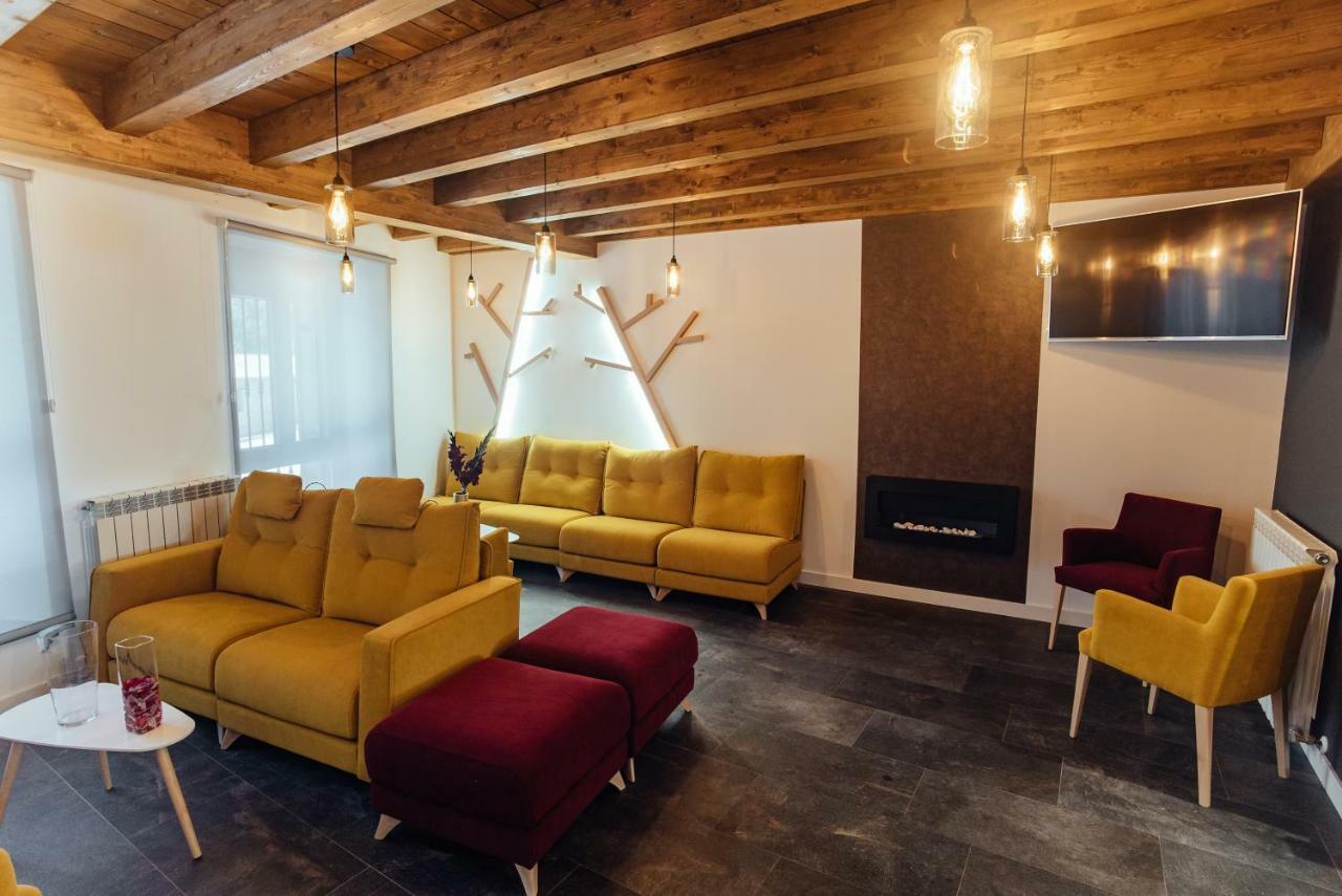 Hotel Rural Pinares De Soria 몰리노스 데 두에로 외부 사진